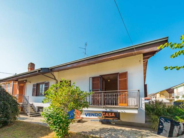 Villa in vendita a Carignano TO