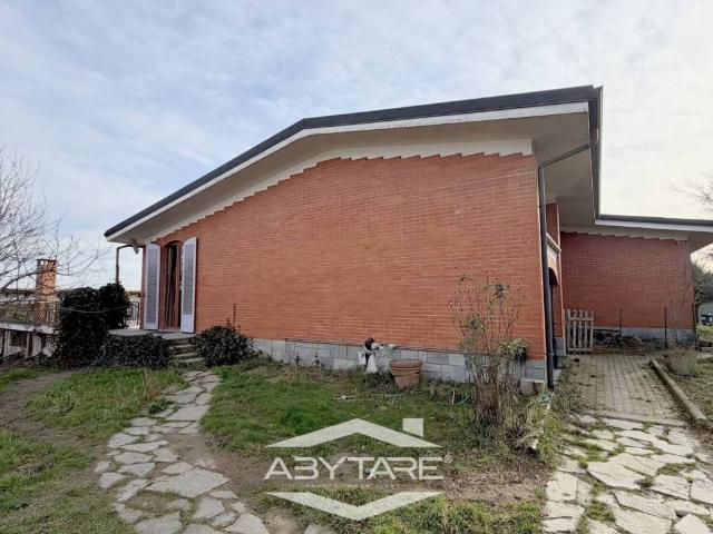 Villa in vendita a Carignano TO