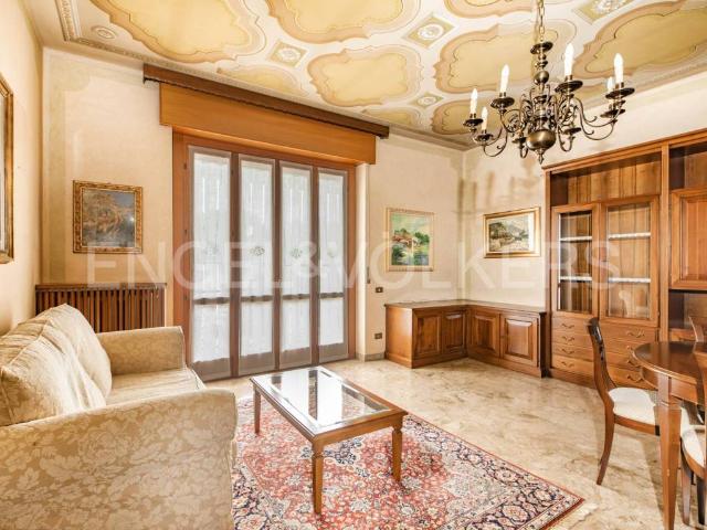 Villa in vendita a Caronno Varesino VA