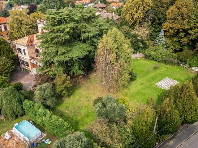 Villa in vendita a Caronno Varesino VA