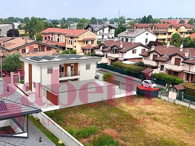 Villa in vendita a Caronno Pertusella VA