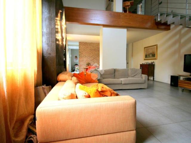 Villa in vendita a Caronno Pertusella VA