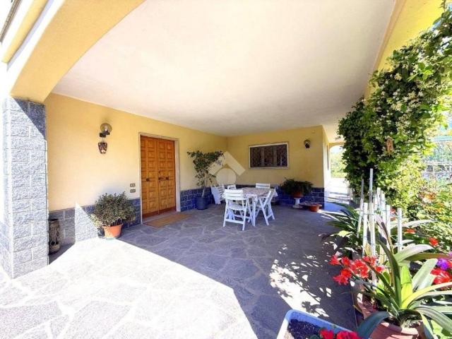 Villa in vendita a Caronno Pertusella VA