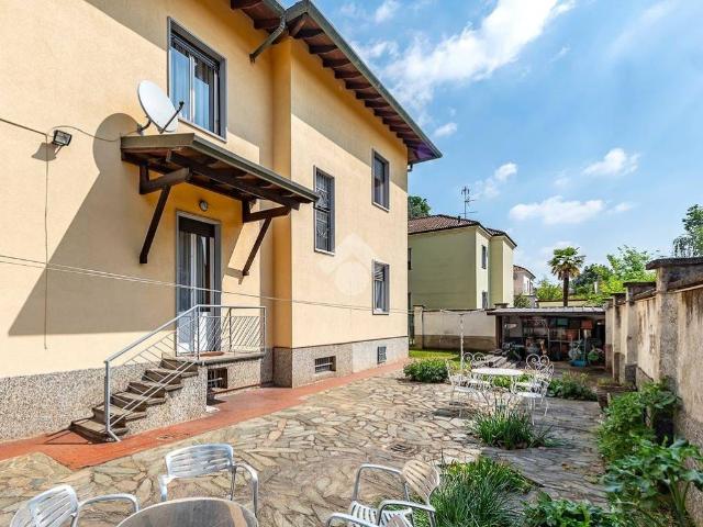 Villa in vendita a Caronno Pertusella VA