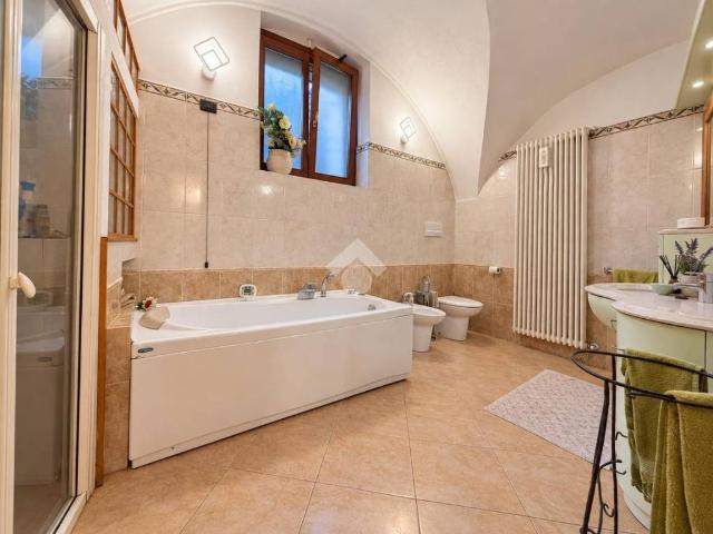Villa in vendita a Carobbio degli Angeli BG