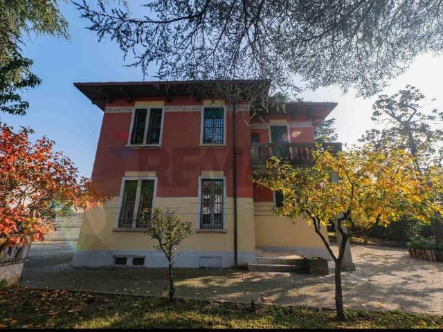 Villa in vendita a Carobbio degli Angeli BG