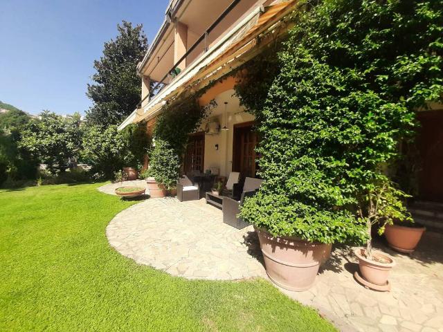 Villa in vendita a Carolei CS