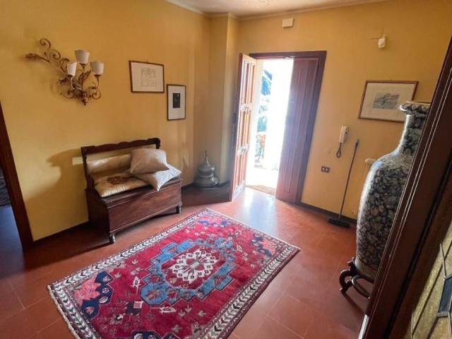 Villa in vendita a Carolei CS
