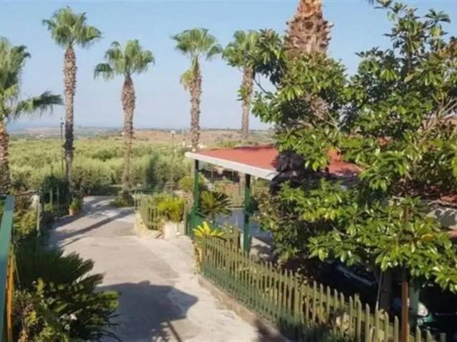 Villa in vendita a Carlentini SR