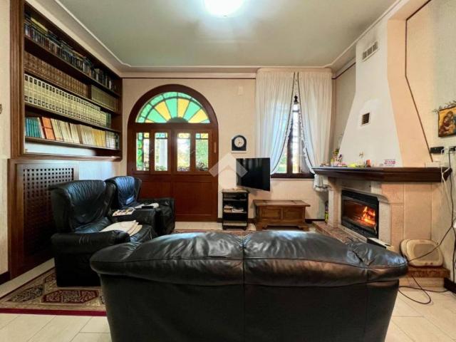 Villa in vendita a Carlino UD