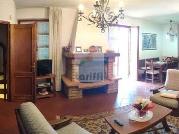 Villa in vendita a Carmignano PO