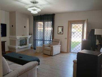 Villa in vendita a Carmignano PO