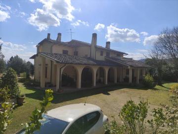Villa in vendita a Carmignano PO