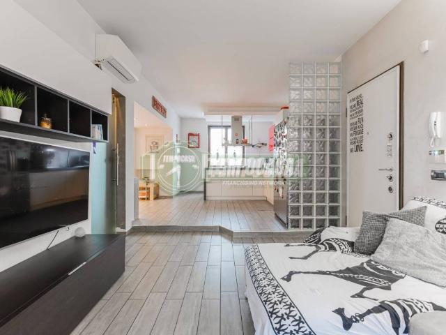Villa in vendita a Carnate MB