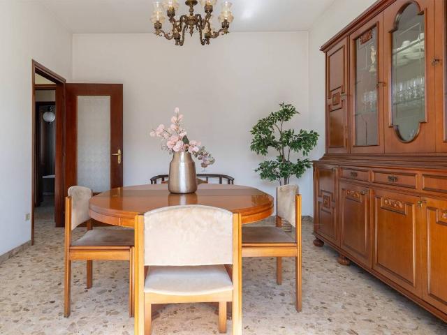 Villa in vendita a Carnago VA