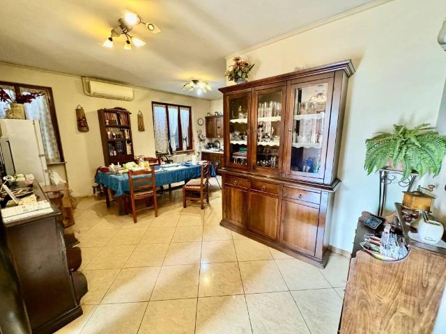 Villa in vendita a Carpaneto Piacentino PC