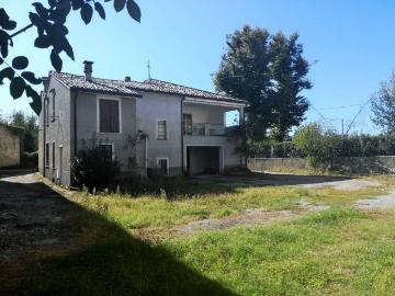 Villa in vendita a Carpaneto Piacentino PC