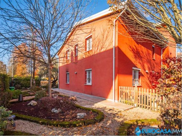 Casa indipendente in vendita a Carpi MO