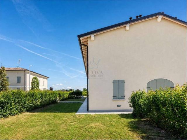 Villa in vendita a Carpi MO