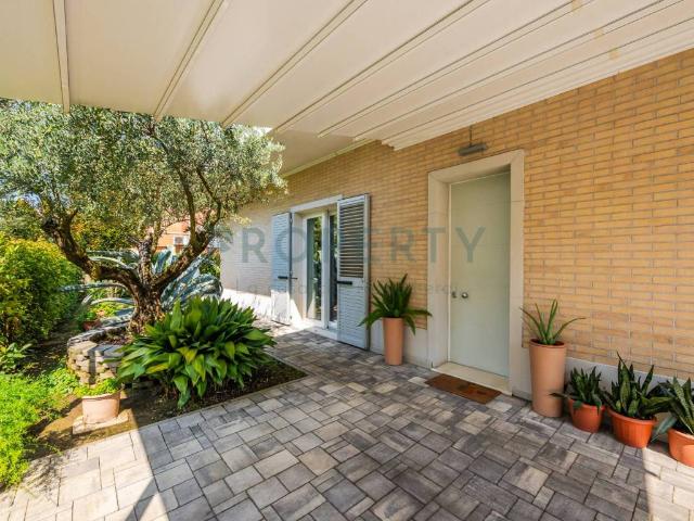 Villa in vendita a Carpi MO