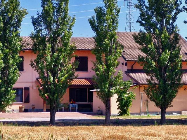 Villa in vendita a Carpi MO