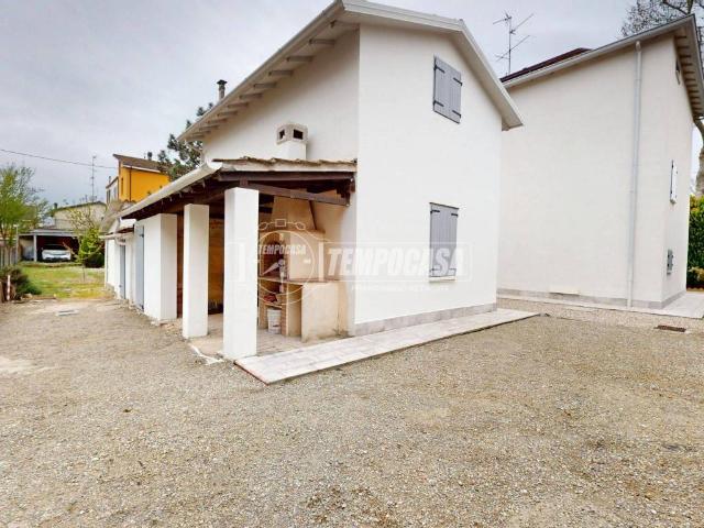 Villa in vendita a Carpi MO