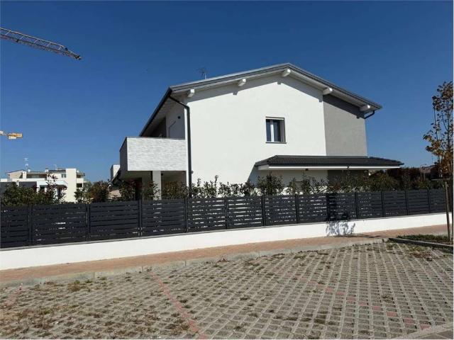 Villa in vendita a Carpi MO