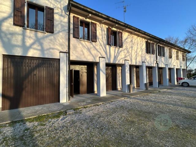 Villa in vendita a Carpi MO