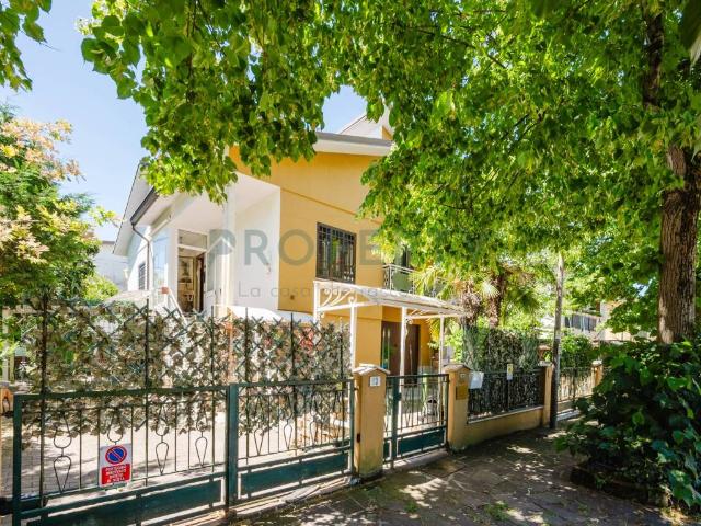 Villa in vendita a Carpi MO