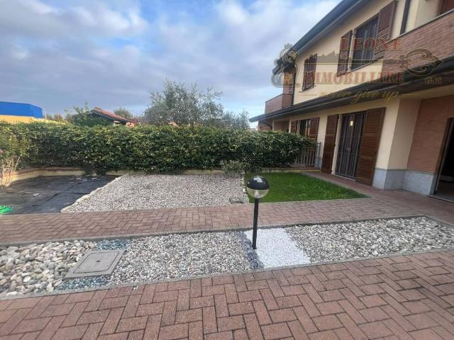 Villa in vendita a Carpiano MI