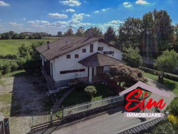 Villa in vendita a Carpignano Sesia NO