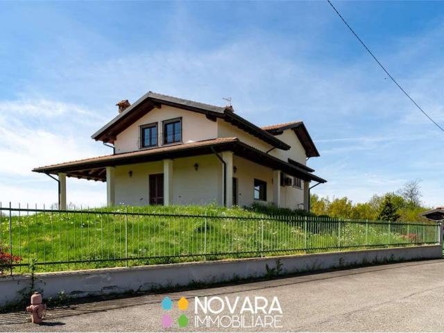 Villa in vendita a Carpignano Sesia NO