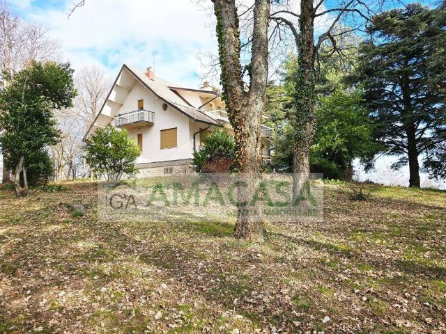 Villa in vendita a Carpineti RE