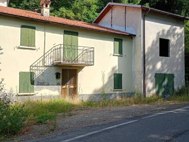 Villa in vendita a Carpineti RE