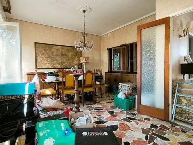 Villa in vendita a Carrara MS