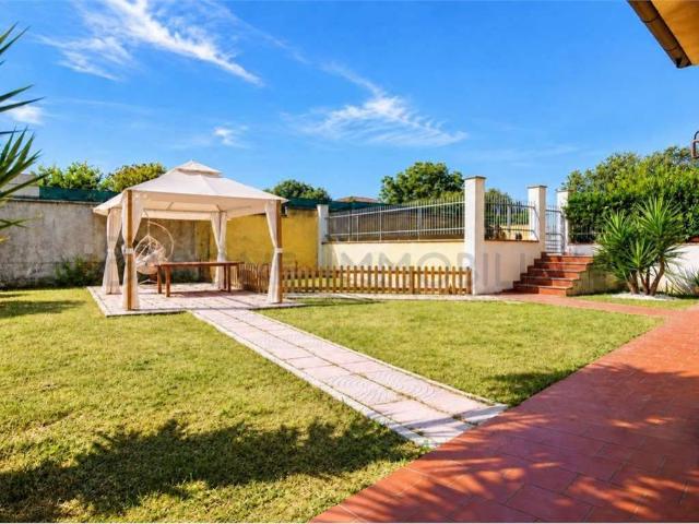 Villa in vendita a Carrara MS