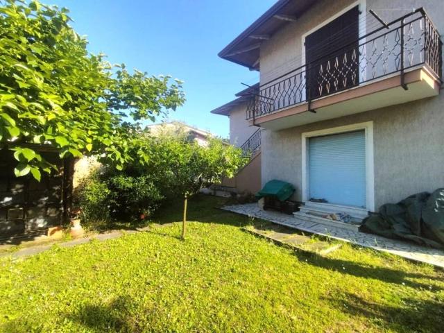 Villa in vendita a Carrara MS