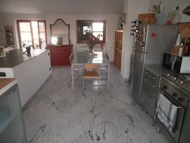 Villa in vendita a Carrara MS