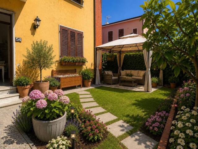 Villa in vendita a Carrara MS