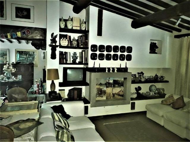 Villa in vendita a Carrara MS