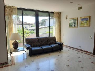 Villa in vendita a Carrara MS