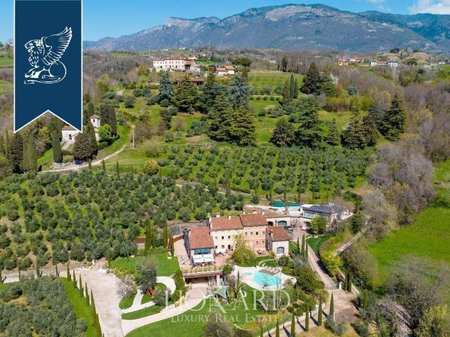 Villa in vendita a Carrè VI