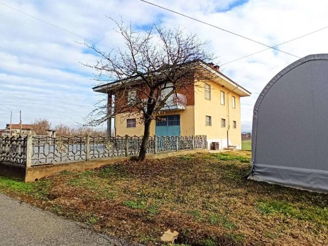 Villa in vendita a Carrù CN