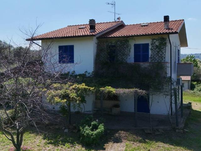 Villa in vendita a Cartoceto PU