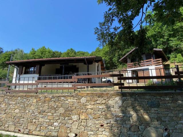Villa in vendita a Cartosio AL