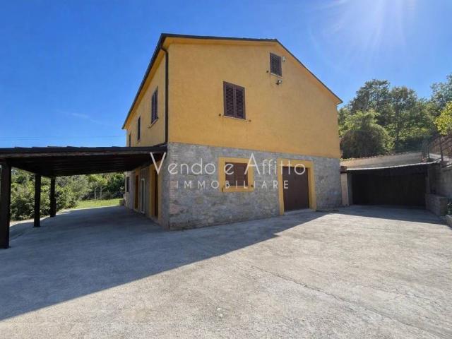 Villa in vendita a Carunchio CH