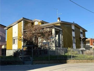 Villa in vendita a Carvico BG
