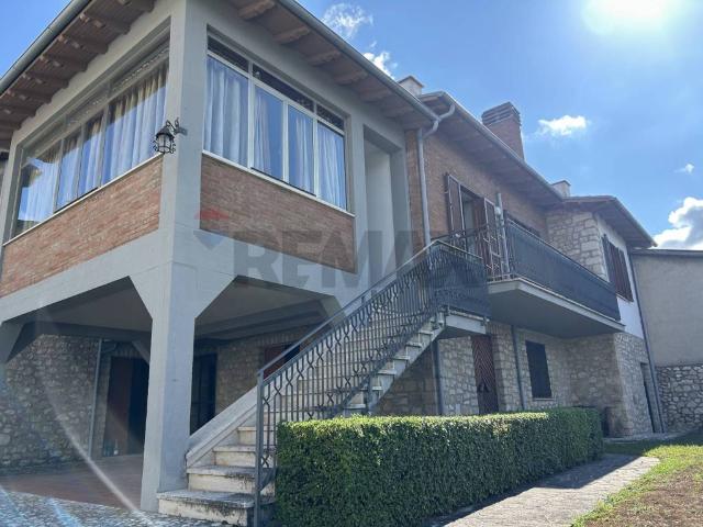 Villa in vendita a Cascia PG