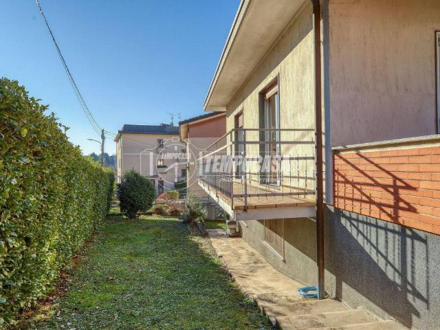 Villa in vendita a Casciago VA