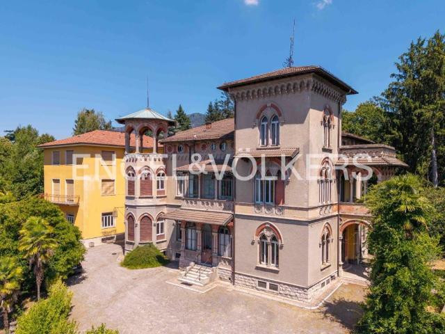 Villa in vendita a Casciago VA